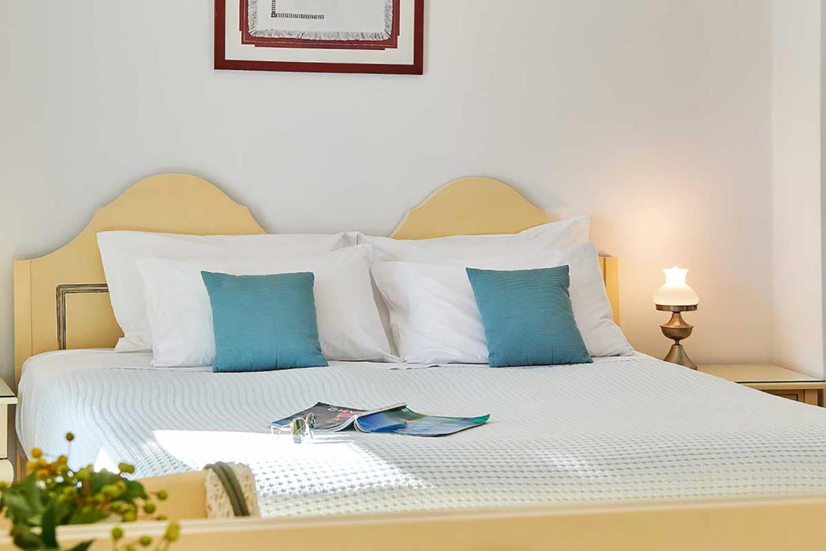 accommodation in skyros - Perigiali hotel